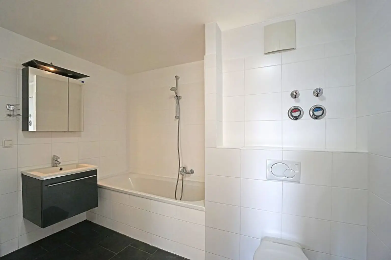 Exklusive Garten-Wohnung in ruhiger Grünlage am Loudon'schen Wald