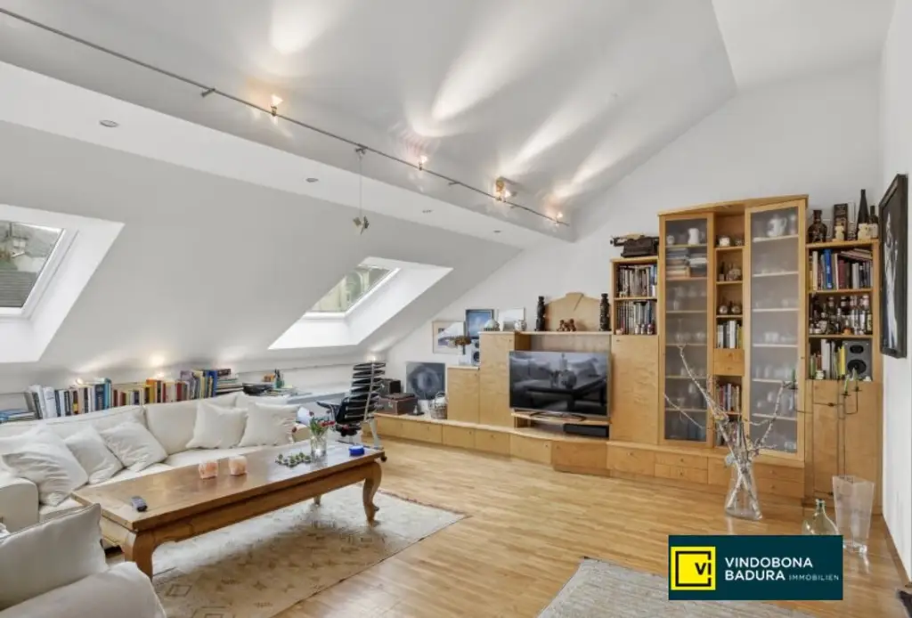 Rooftop Vibes für Zwei | Charmantes Dachjuwel mit Terrasse bei der Volksoper