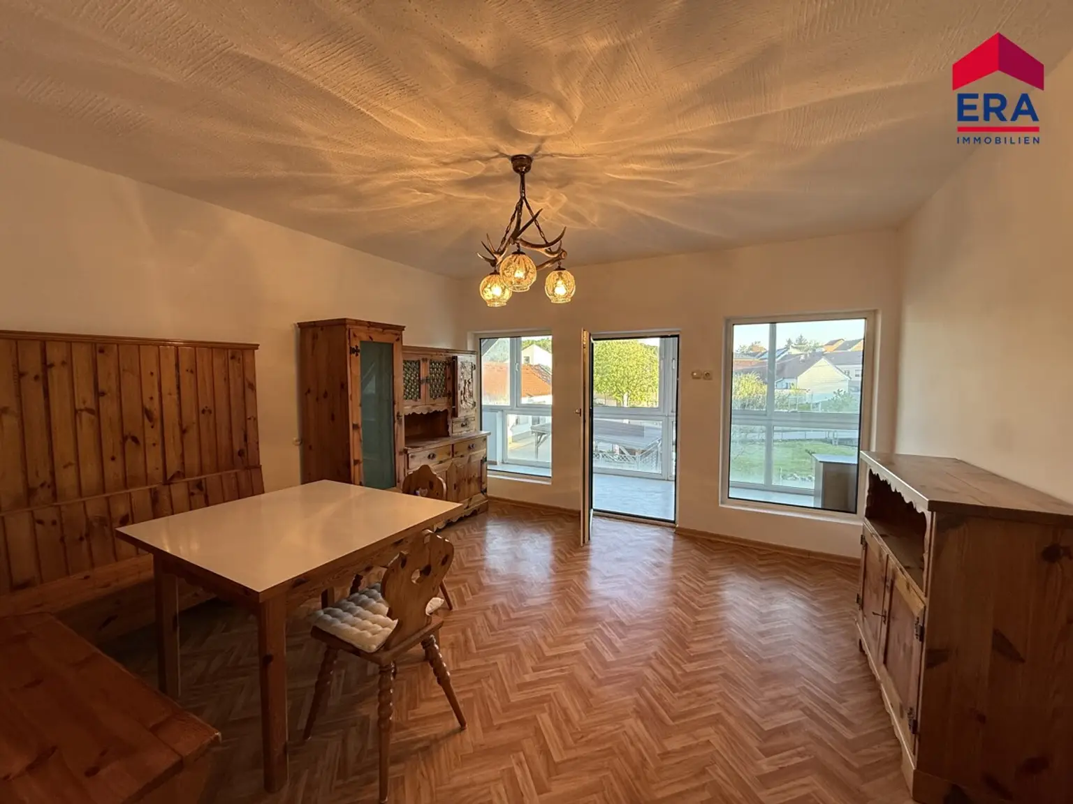 Elegante, idyllische Landvilla mit großzügigem Grundstück in absoluter Ruhelage
2163 Ottenthal