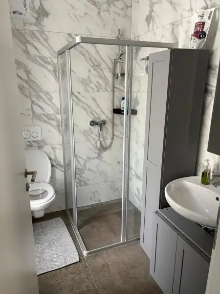 119 m2 Wohnfläche, 4 Zimmer, Doppelhaushälfte mit 93 m2 Garten in Mitterndorf, in ruhiger Wohnhausanlage!