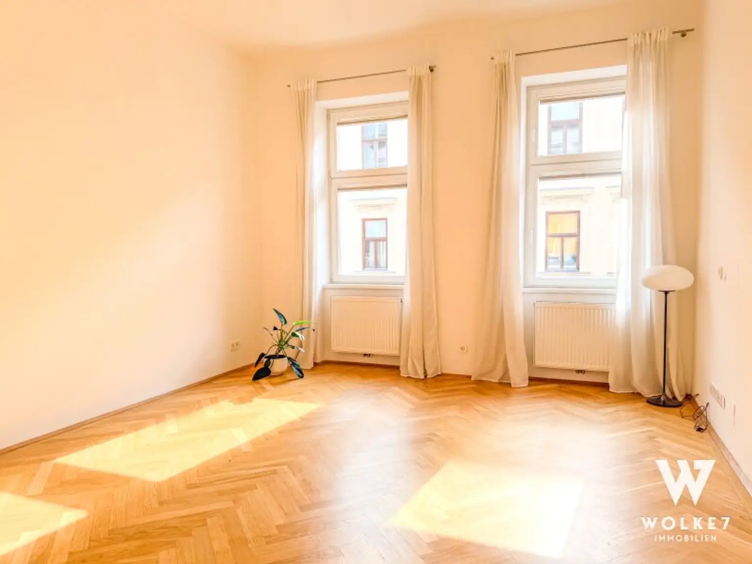 Stilvoller Altbau mit LIFT –  saniert und zentral gelegen I Nähe Eurospar I Nähe AKH | Klimaanlage I Hochwertige Küche