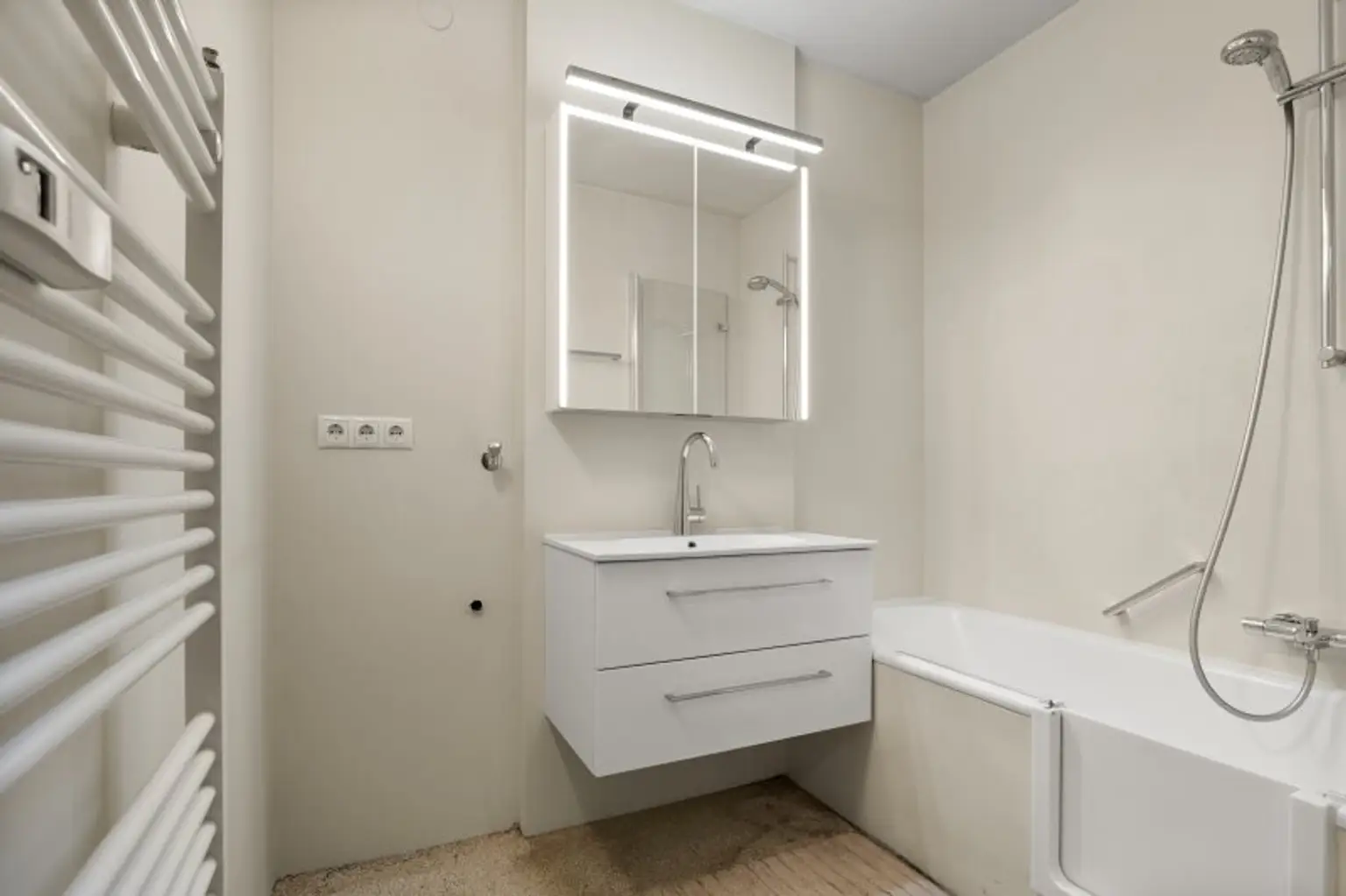 Schöne große Wohnung in ruhiger Lage mit Nähe zum Bodensee