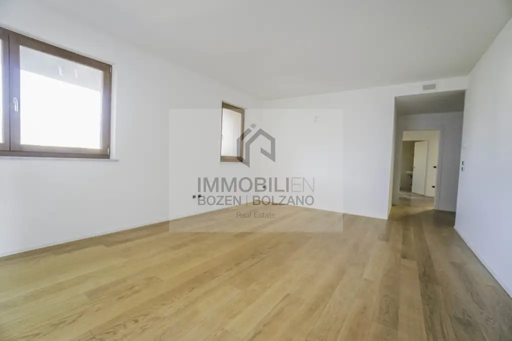 Neue 4-Zimmerwohnung in Zentrum zu verkaufen