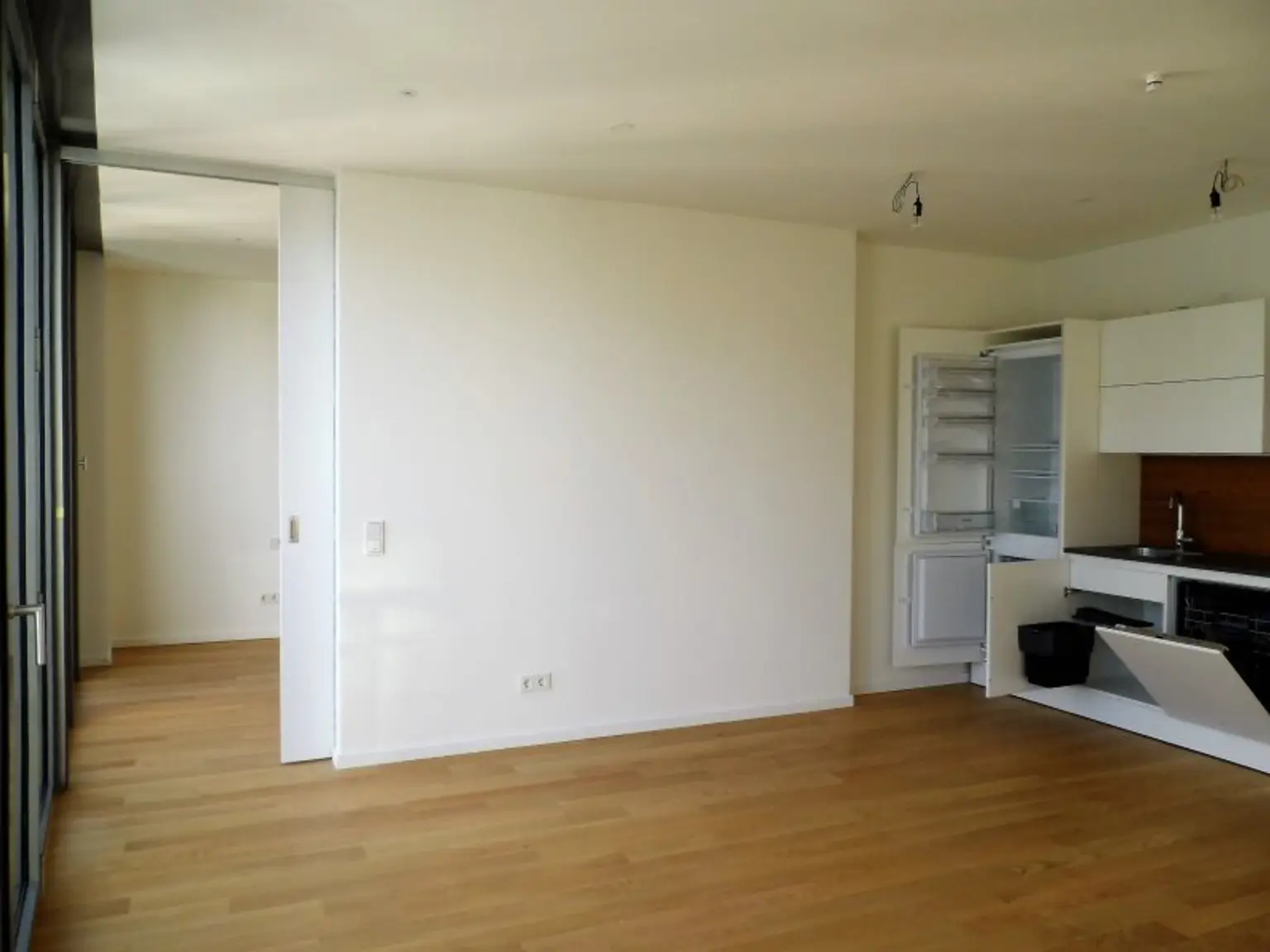 2 ZIMMER mit Balkon in: Parkapartments - CITYNAHER WOHNSITZ ab Dezember!