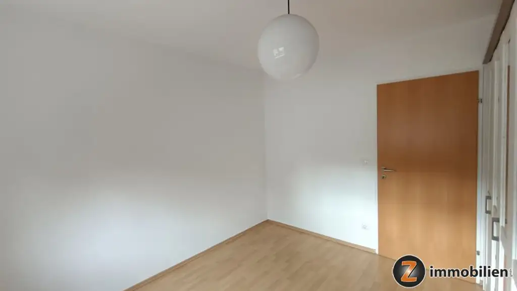 Bad Tatzmannsdorf: Helle, große Dachgeschoßwohnung!