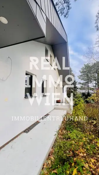 Moderne Villa mit Traumblick am Rande der Stadt..