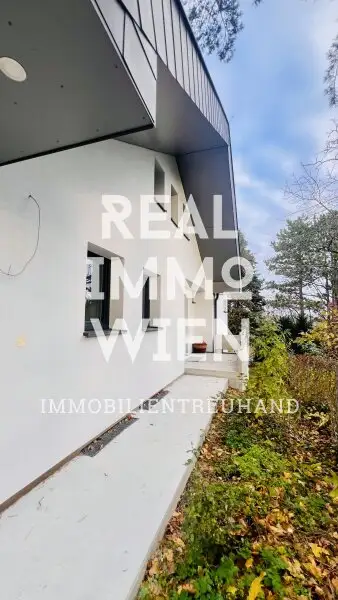 Moderne Villa mit Traumblick am Rande der Stadt..