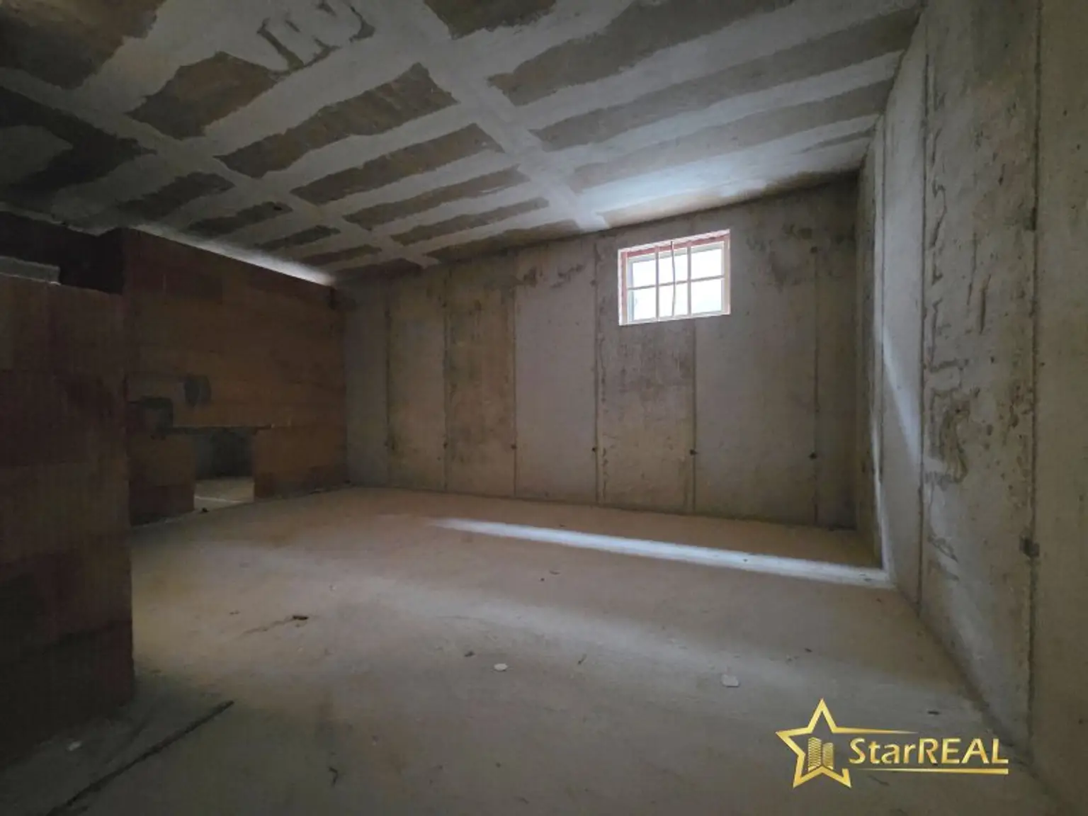 IN BAU! NÄHE GYM SIMONSGASSE. 5 ZIMMER-ZIEGELHAUS. KELLER. 90m² GARTEN. PHOTOVOLTAIK. TOP AUSSTATTUNG. PROVISIONSFREI für den Käufer.