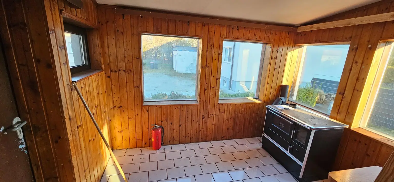 Sanierungsbedürftiges Haus mit Potenzial in attraktiver Lage - ab sofort verfügbar!