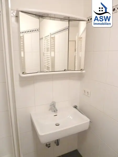 Wunderschöne 2-Zimmerwohnung mit Balkon in U-Bahn-Nähe