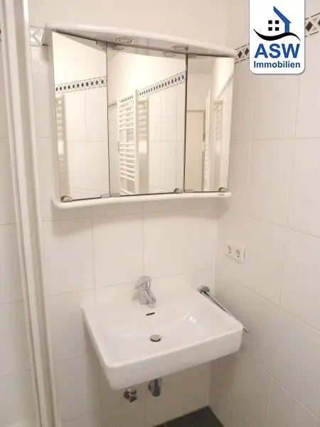 Wunderschöne 2-Zimmerwohnung mit Balkon in U-Bahn-Nähe