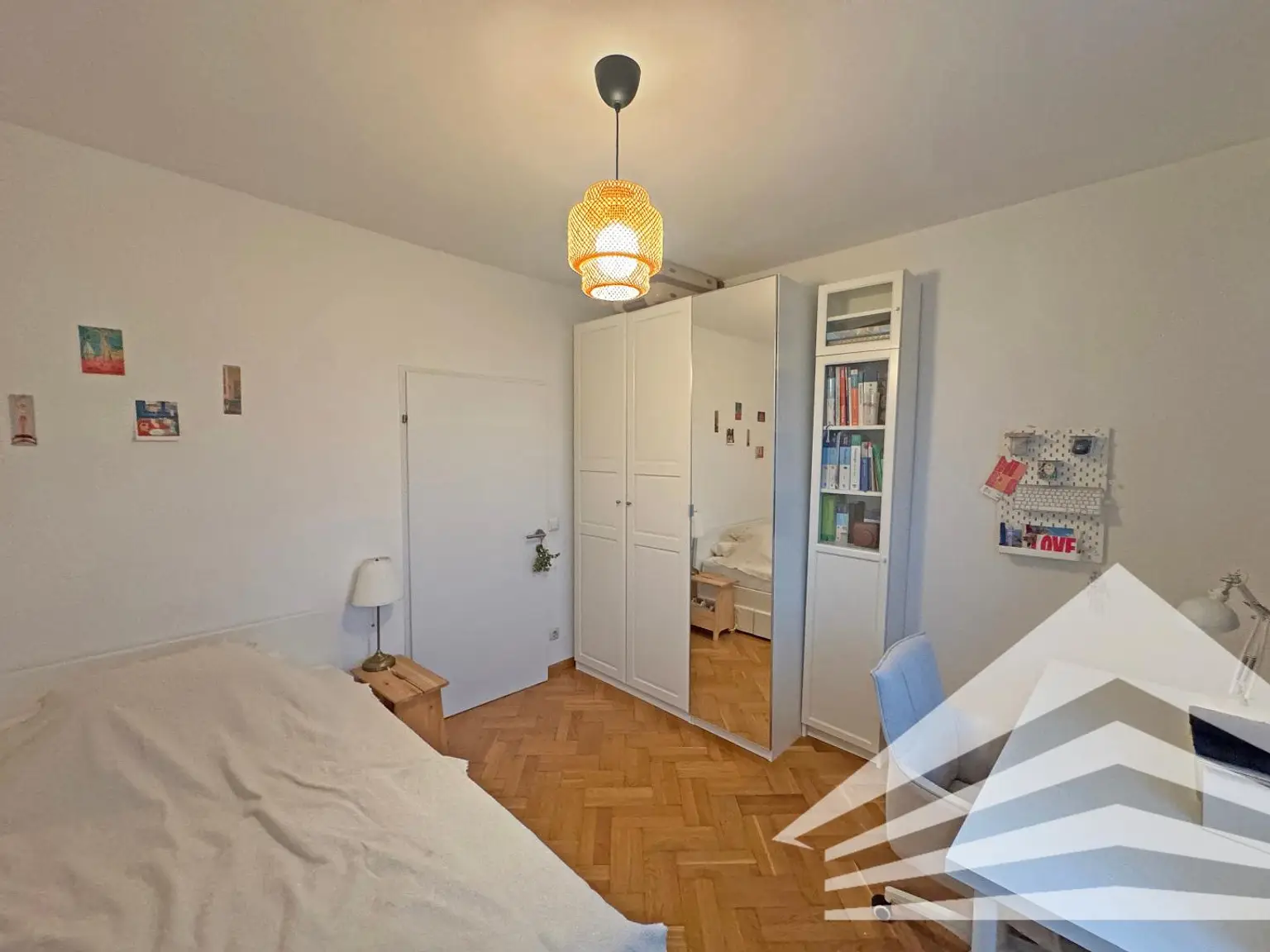 2. Schlafzimmer