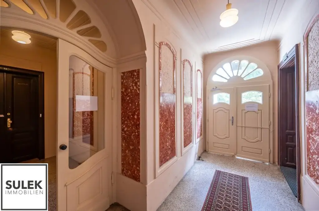 Schönbrunner Allee: 3-Zimmer-Altbauwohnung mit perfekter Aufteilung und Grünblick