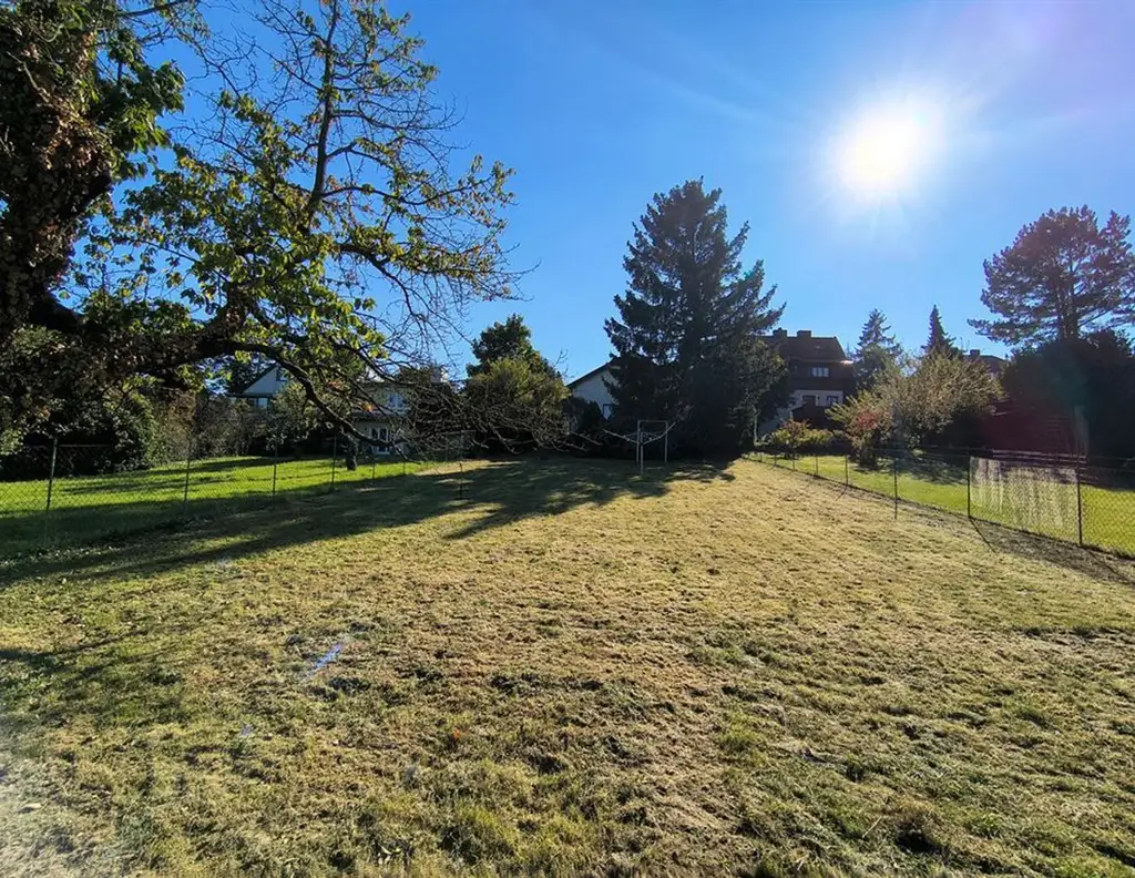2380 Perchtoldsdorf/Nähe Wiener Stadtgrenze: Ruhig gelegenes, sonniges 1020m² Grundstück mit hohem Potenzial