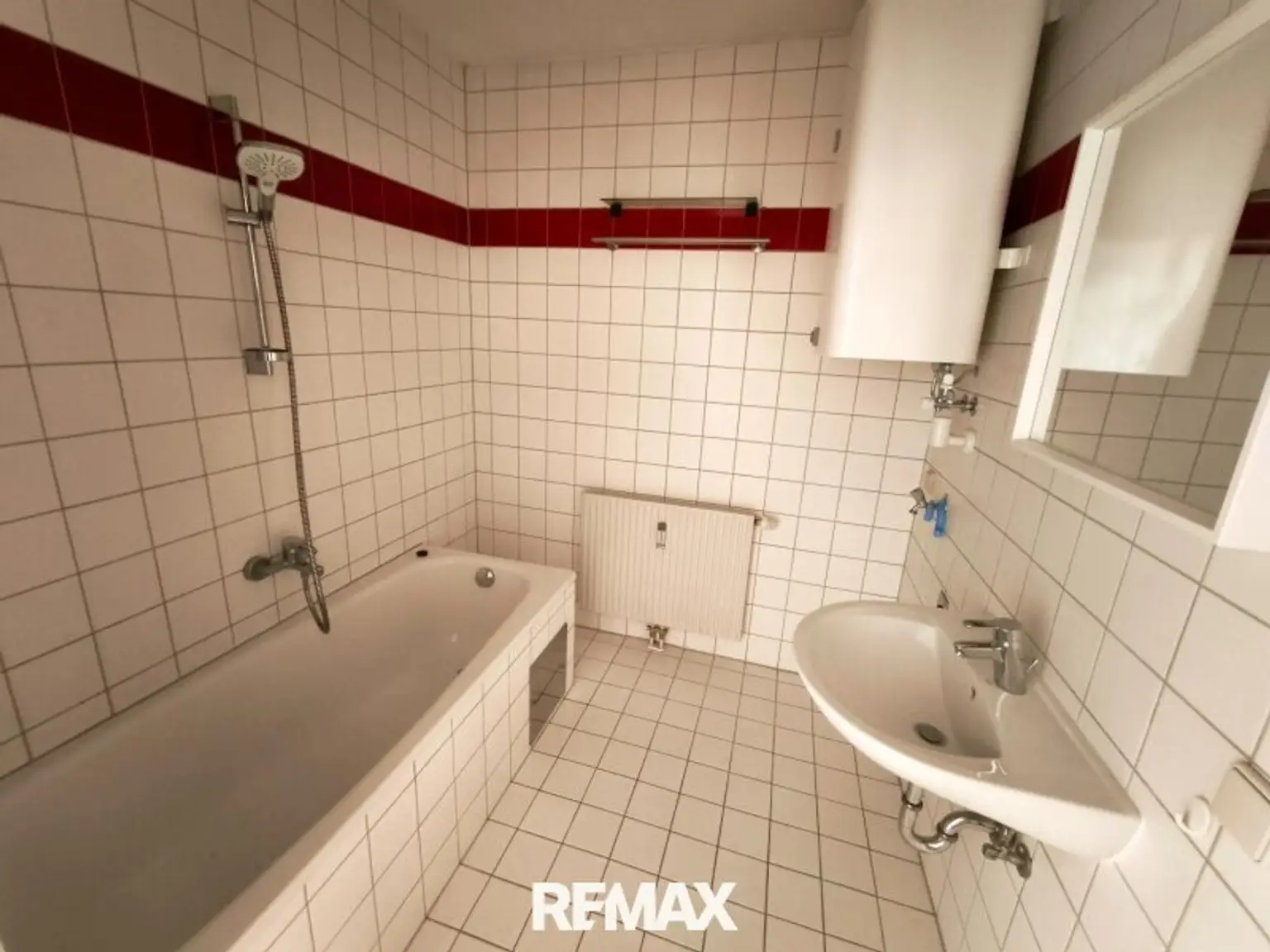 Badezimmer inkl Wanne