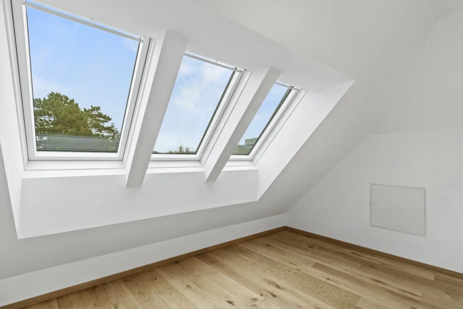 M | ++ NEU ++ STILVOLLE VIER Zimmer mit DACHTERRASSE + Küchengutschein | Prima Service Immobilien