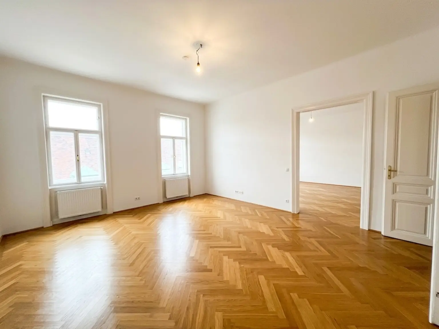 UNBEFRISTET: Charmante 2-Zimmer-Altbauwohnung nahe Volkstheater