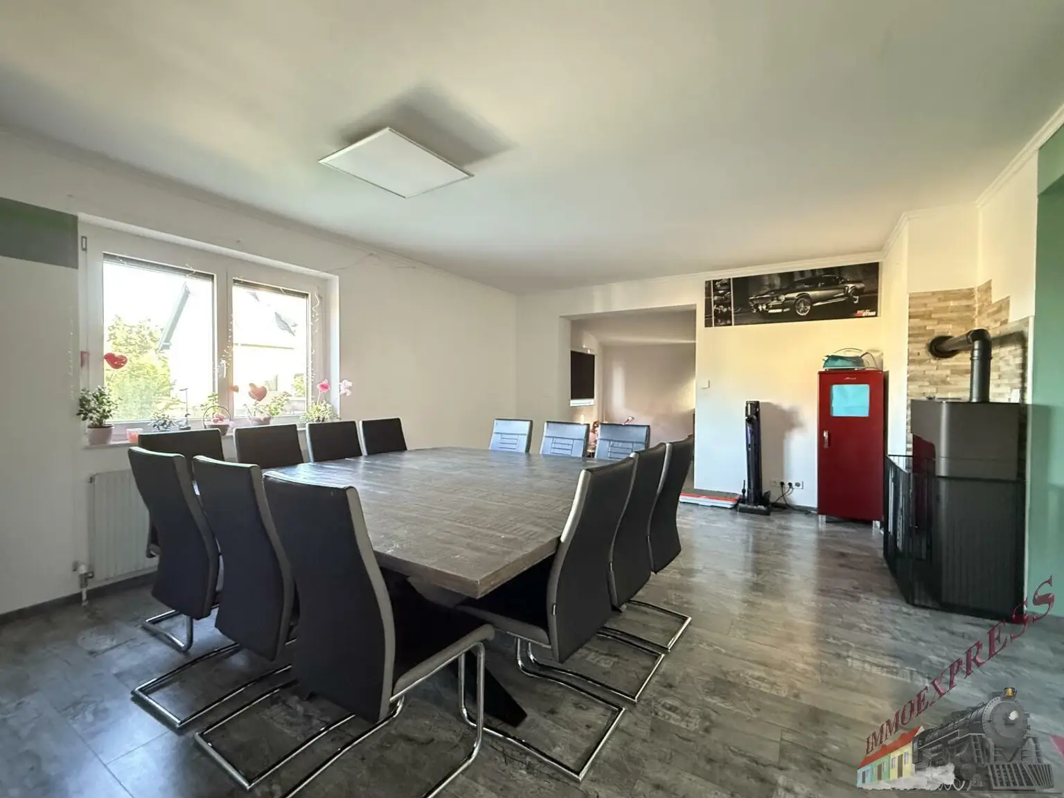 Zweifamilienhaus mit zusätzlichem Baugrundstück & vielen Extras in 2752 Wöllersdorf