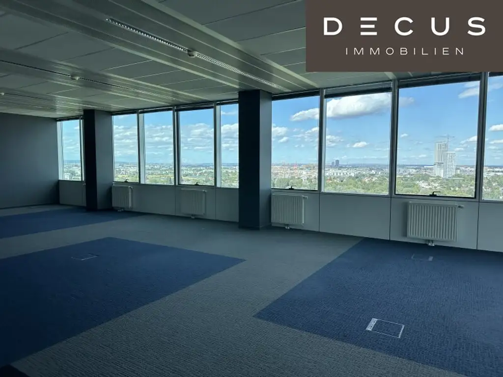 + + + BÜROS MIT AUSBLICK + + + IM SATURN TOWER + + +