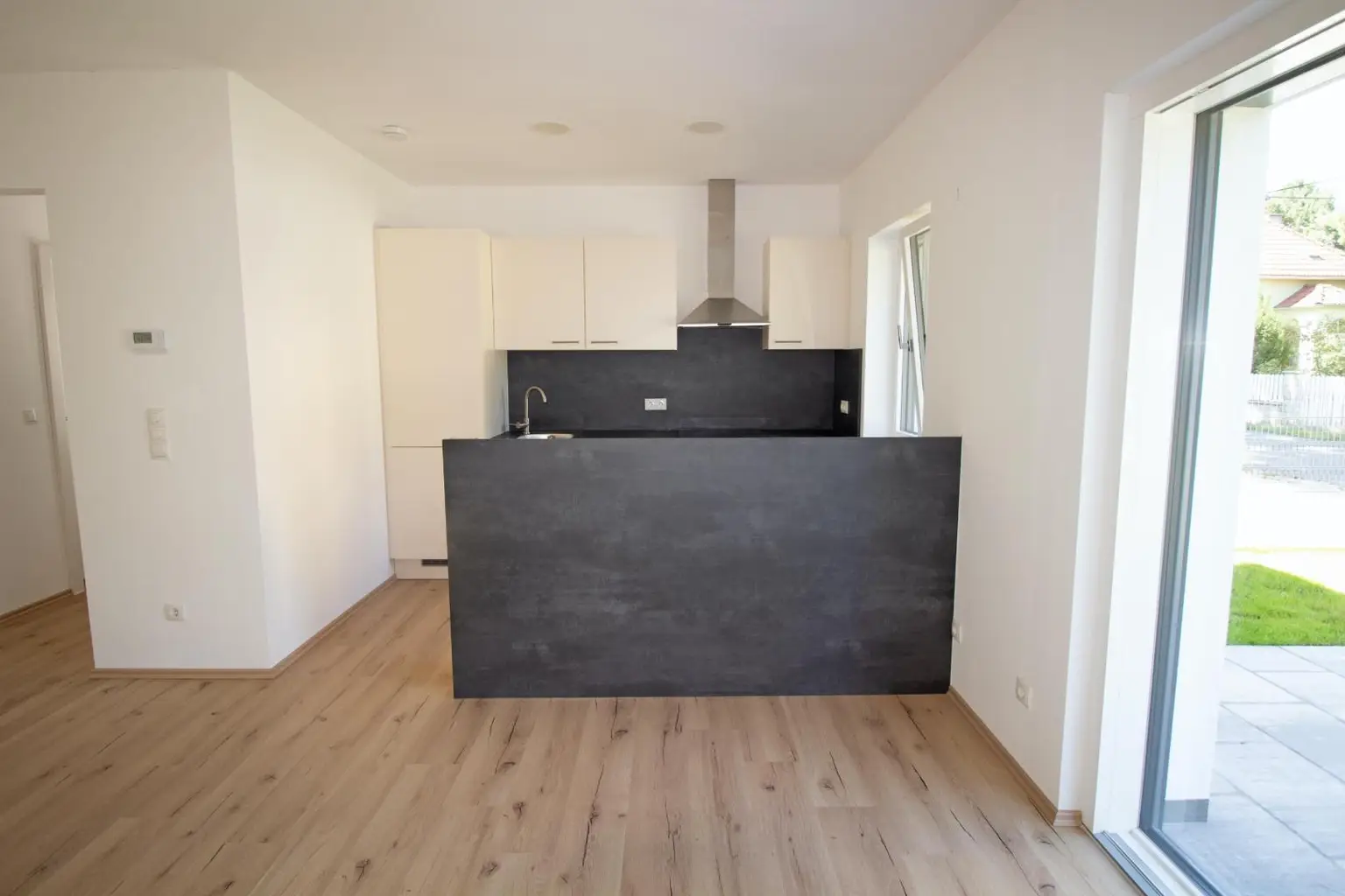 "Großzügige Doppelhaushälfte mit Terrasse und Garten zu mieten!"