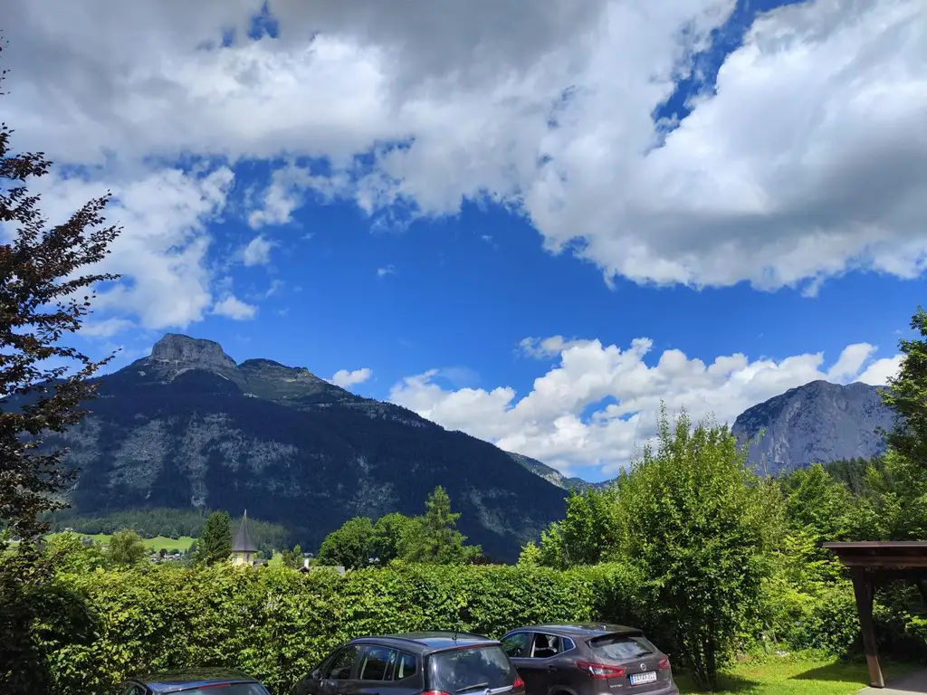 Möblierte Wohnung in Ruhelage mit Blick auf Loser und Dachstein