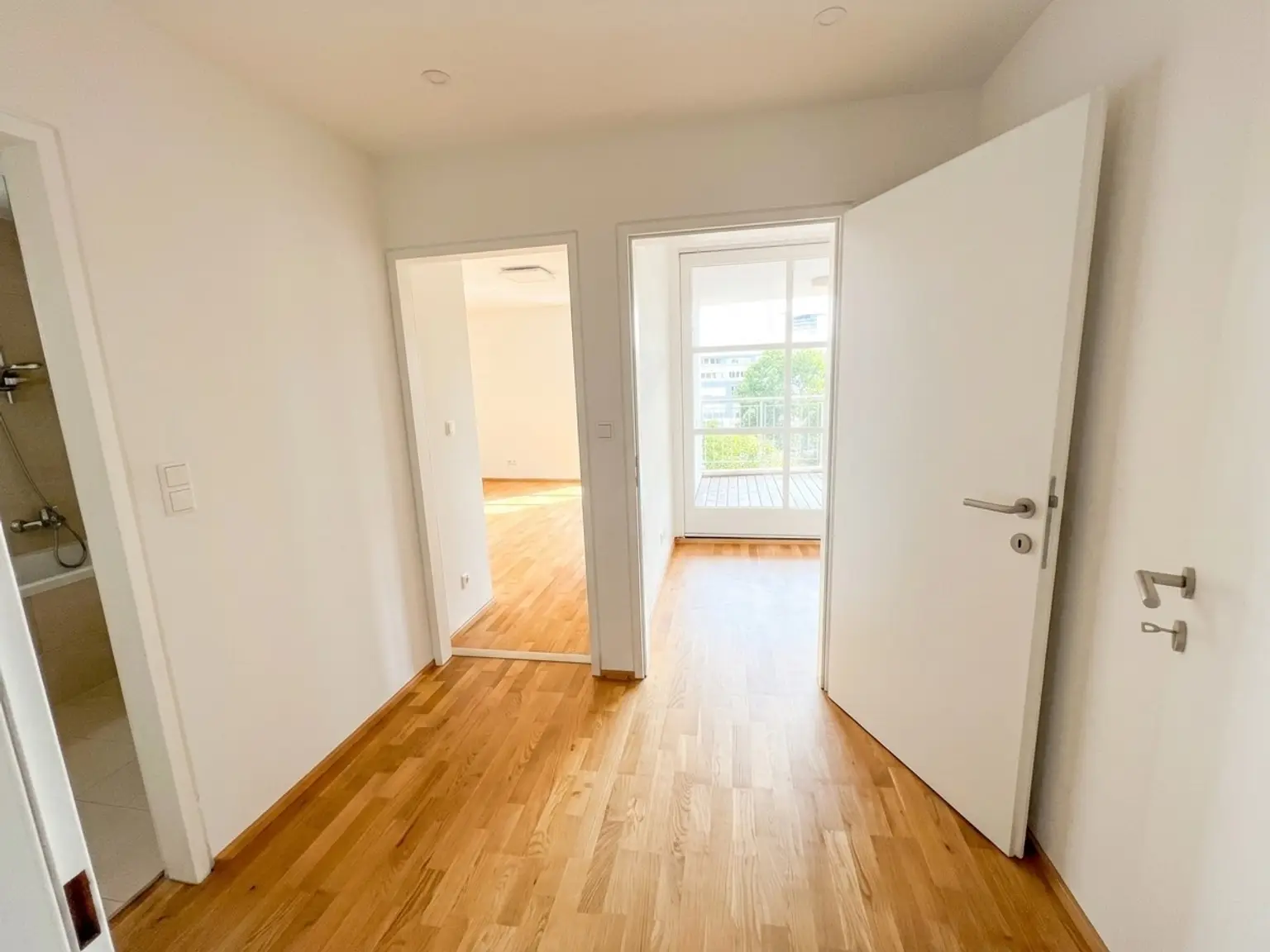 Ansprechende 3-Zimmer-Wohnung in Botschaftsviertel