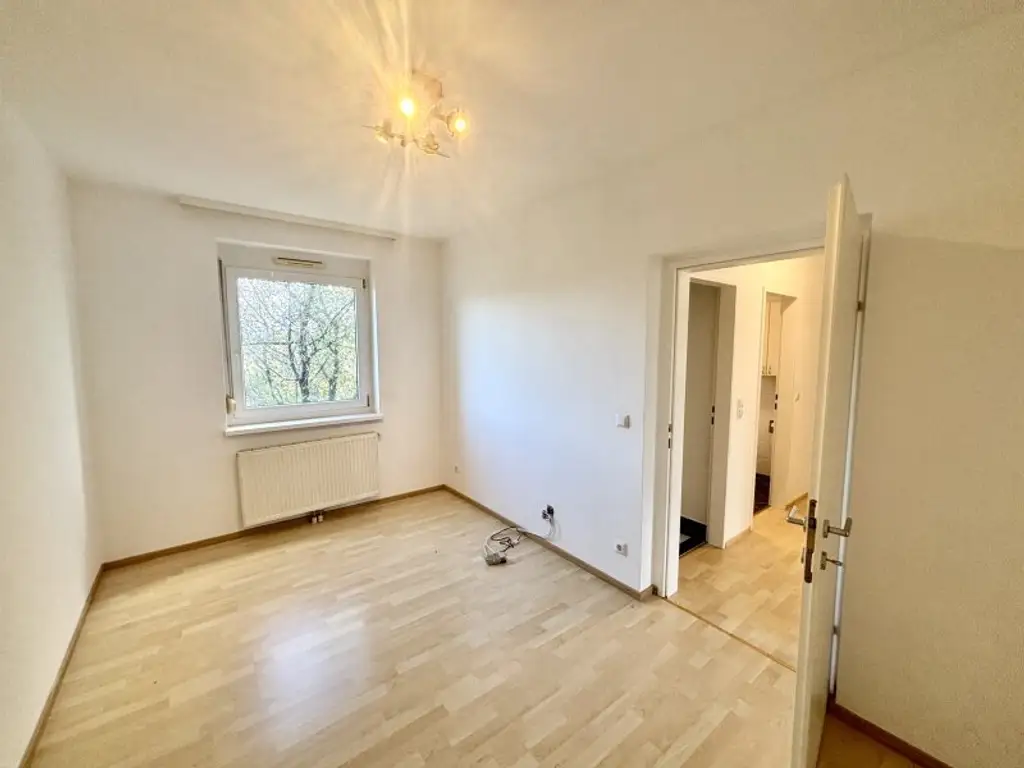 Helle 3-Zimmer-Wohnung mit Loggia in ruhiger Lage – Neusiedl am See