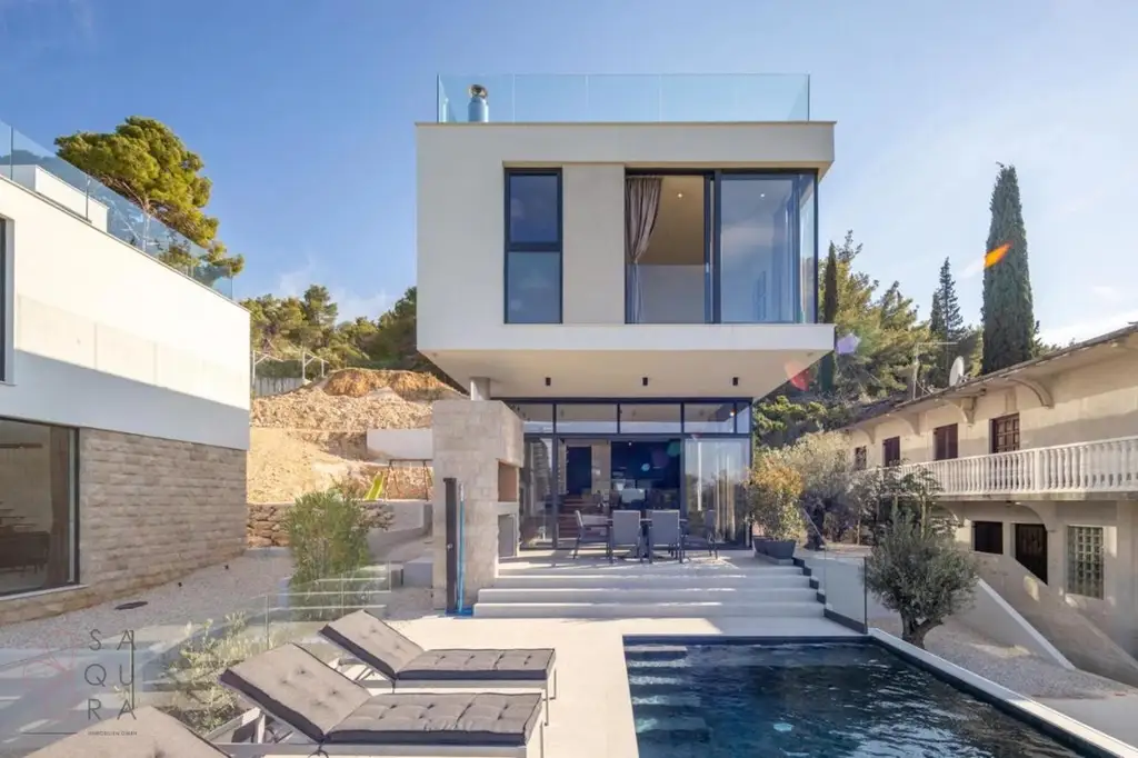 Stilvoll investieren – Exklusive Seafront-Villa auf Ugljan mit Meerblick & Vermietungspotenzial