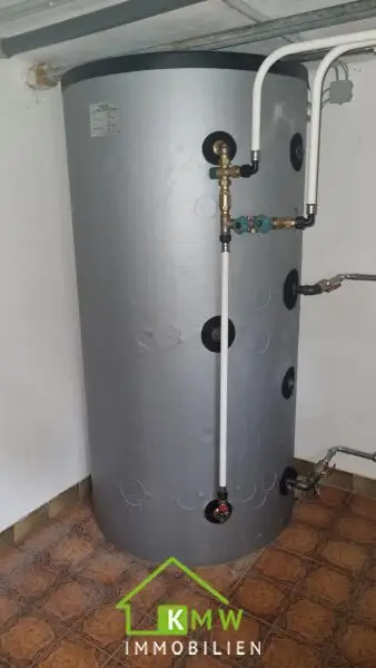 E I N Z E L L A G E !!! Wohnhaus mit traumhaften Garten