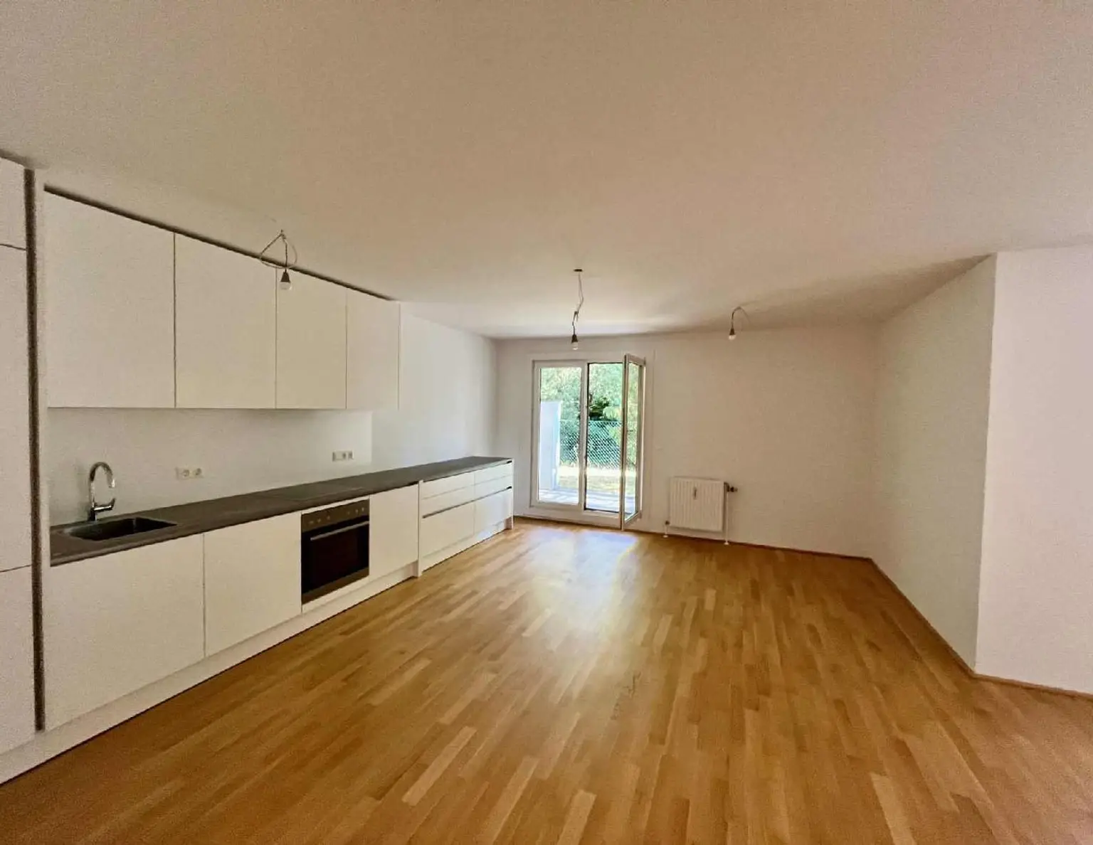 Gartenwohnung in Neustift am Walde, 4-Zimmer, hochwertige Ausstattung.