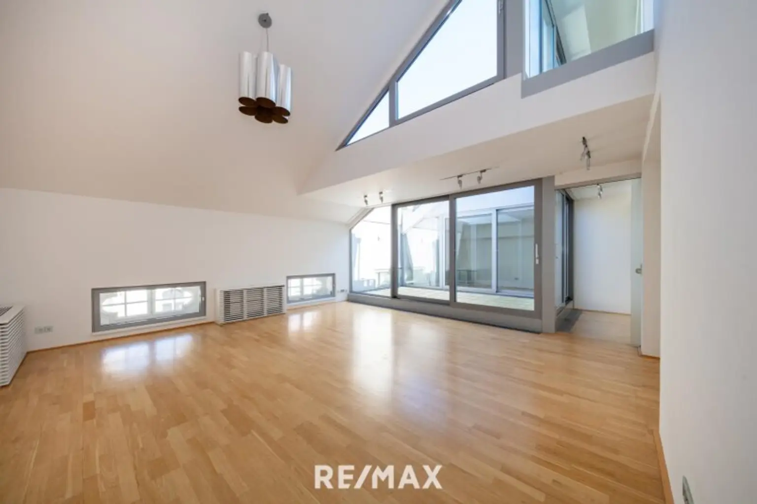 Über den Dingen: Terrassen-Maisonette mit Wiener Skyline