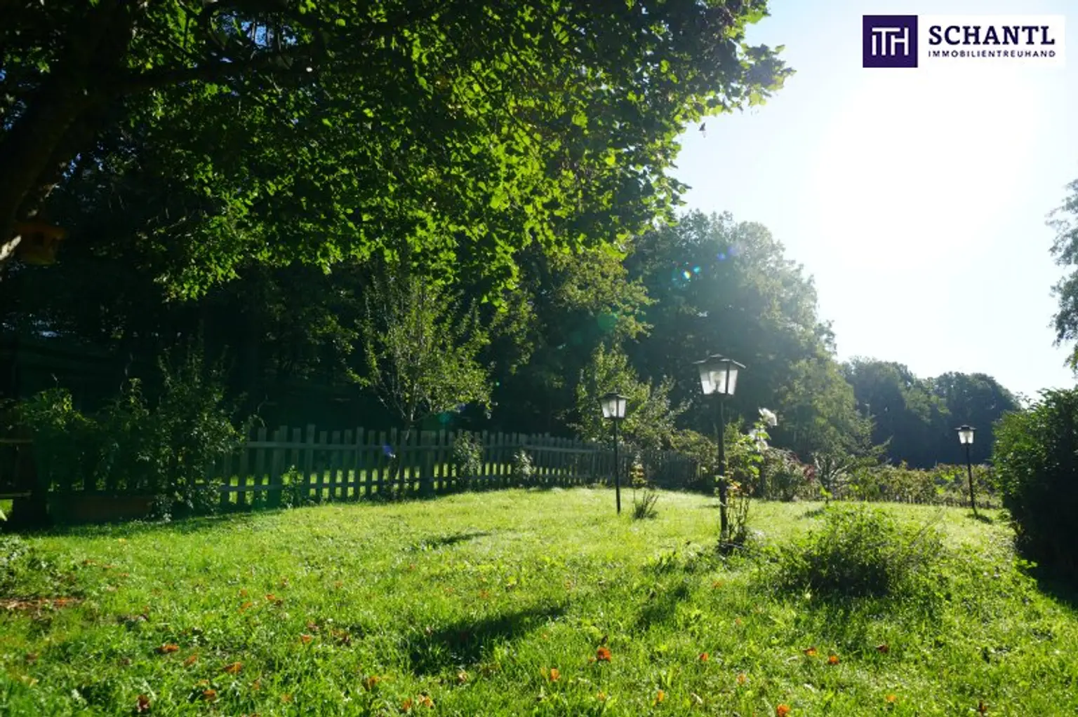 SENSATIONELLES JUWEL! Exklusiver Vierkanthof im Thermenland Steiermark – Wohnen, Reiten & Leben mit Pool und Natur!