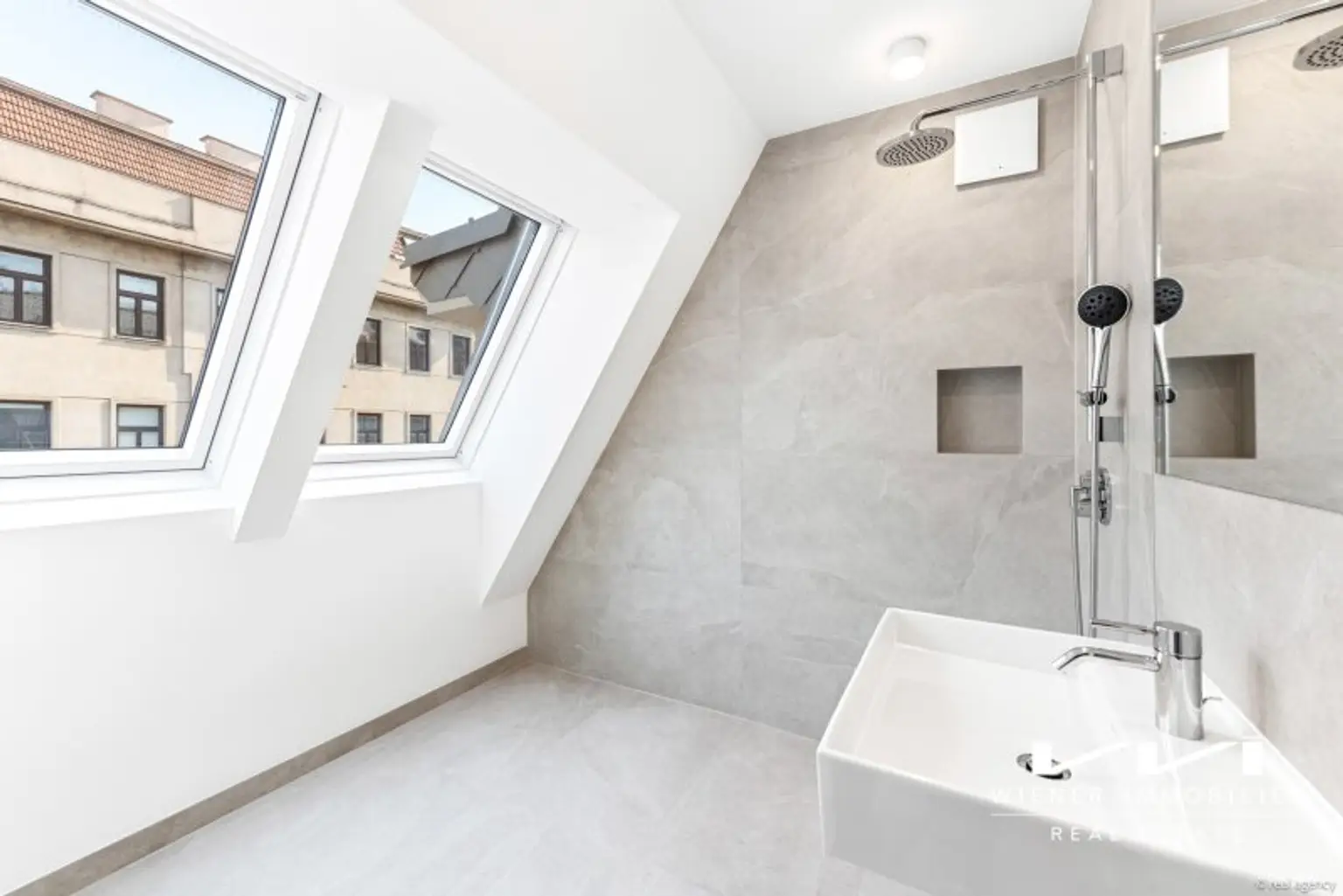 Quartier Starhemberg - Geschichte bewahrt. Zukunft gebaut. Jetzt bezugsbereit.