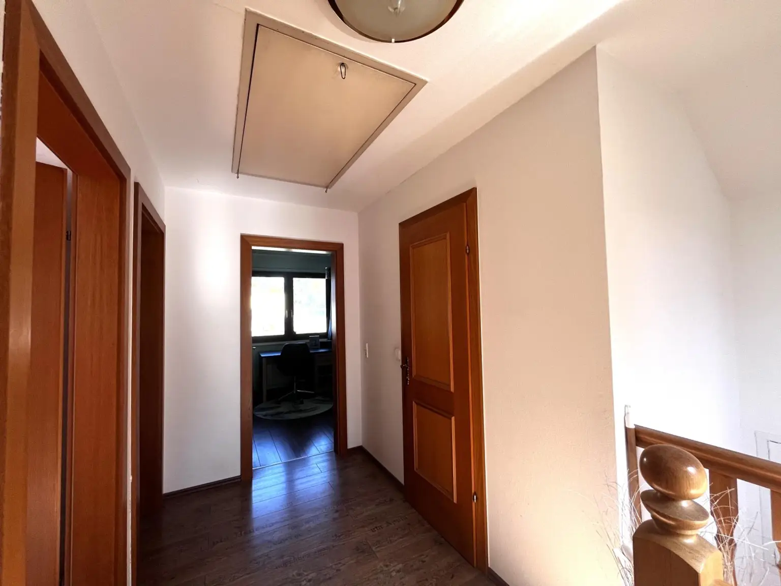 "Solides Haus mit Garten und Pool"