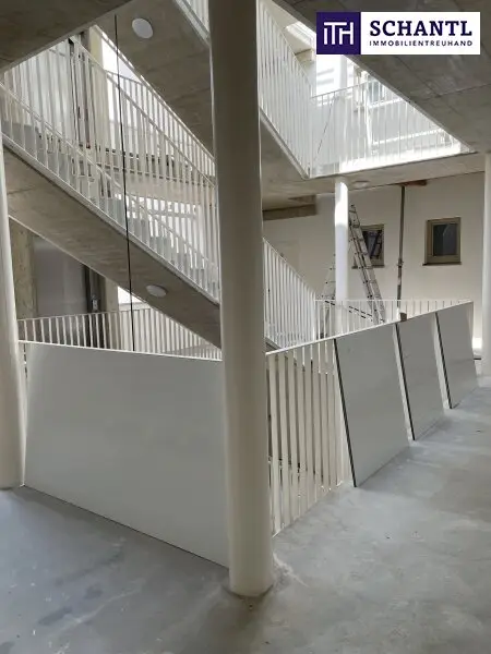 RIESIGE DACHTERRASSE + HOCHWERTIGE AUSSTATTUNG + SÜD/WEST Ausrichtung! + Tiefgarage! Nur 7 Min. von Graz entfernt!!