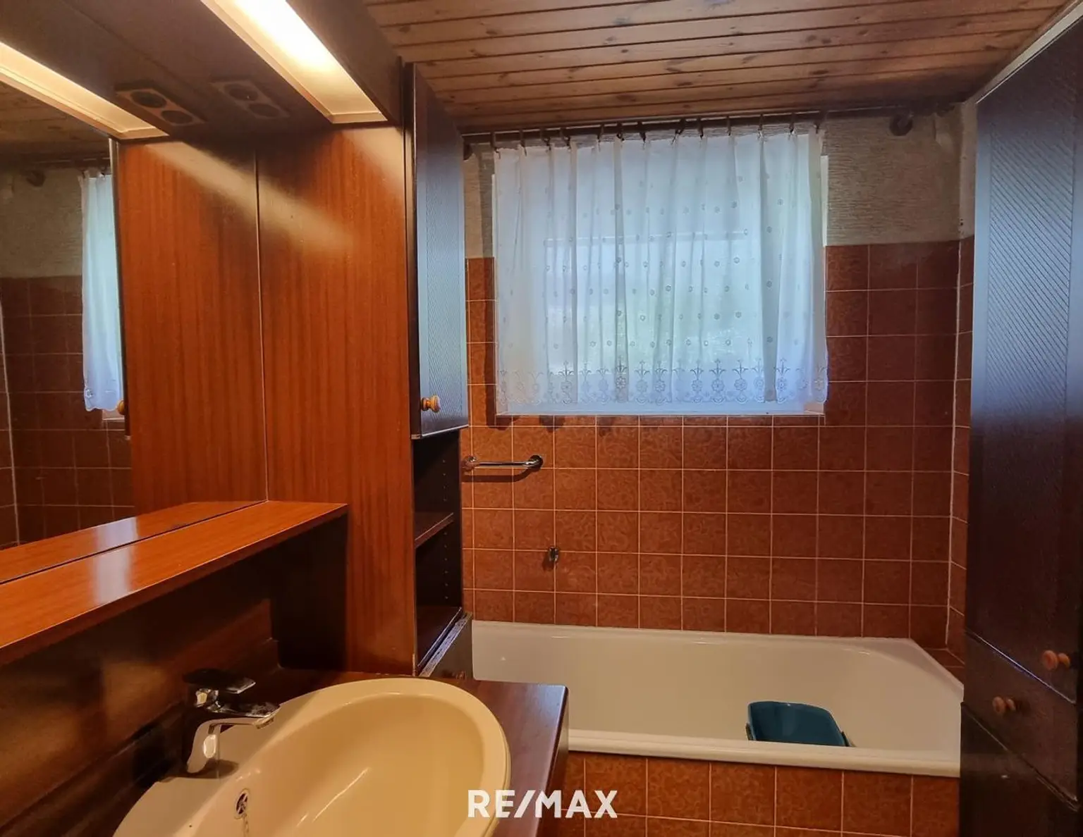 Wohnen in ruhiger Siedlungslage - Einfamilienhaus in Heuberg