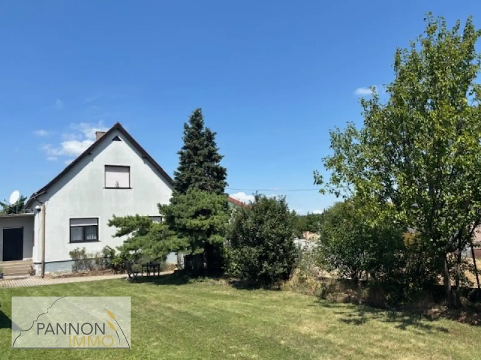 Breitenbrunn - Charmantes Einfamilienhaus mit sonnigem Garten und teilweisen Seeblick