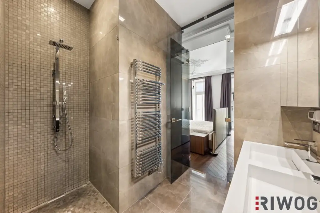 **Luxus auf höchsten Niveau**4-Zimmer**3 Bäder**2 Balkone**Smart-Home**uvm.