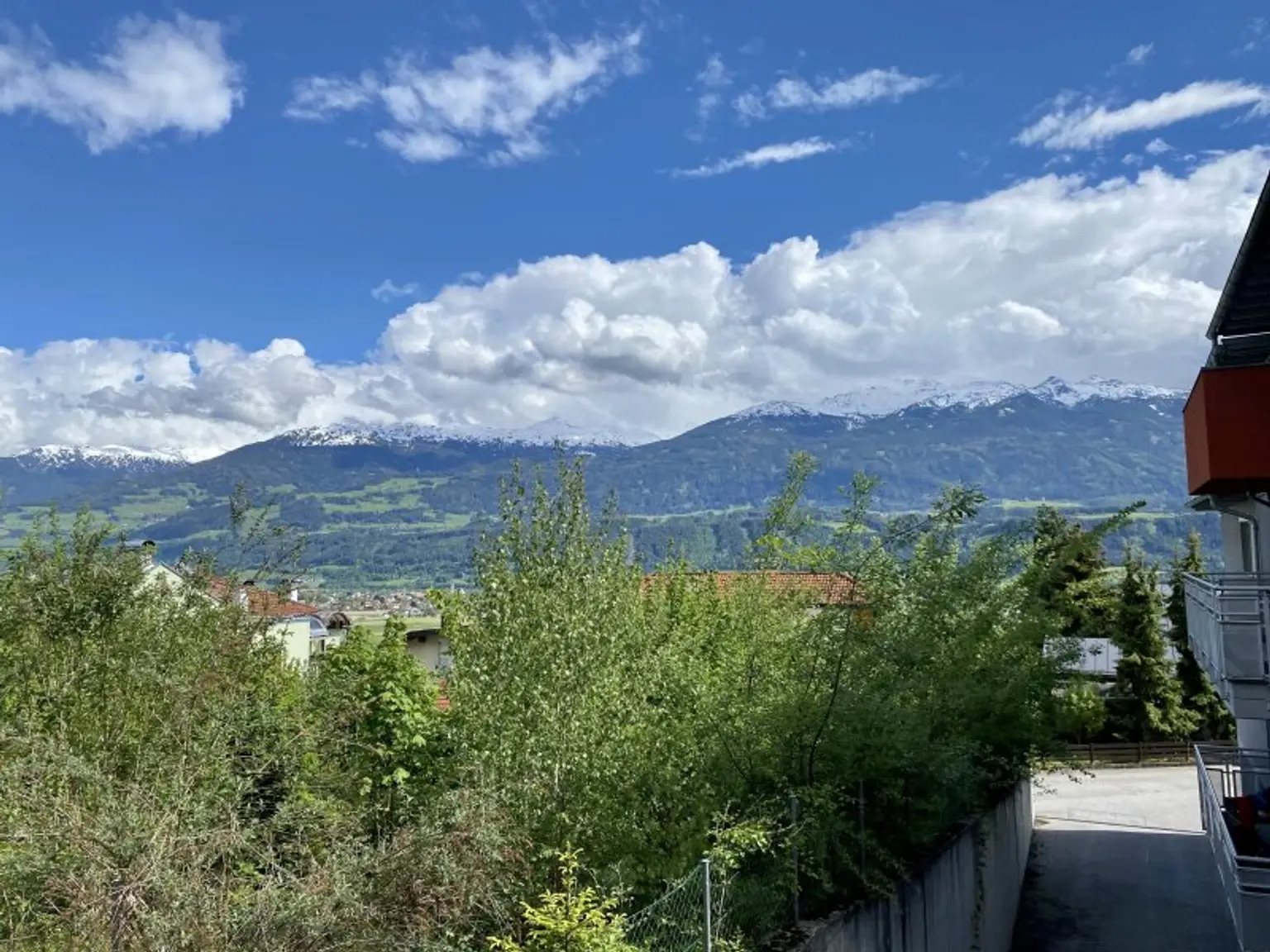 MIETE! *schöne große Wohnung mit Garten, Terrasse und Garage im schönen Thaur (Kapons)
