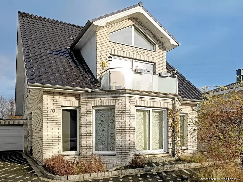 FREISTEHENDES EINFAMILIENHAUS MIT EINLIEGERWOHNUNG ... TOP LAGE