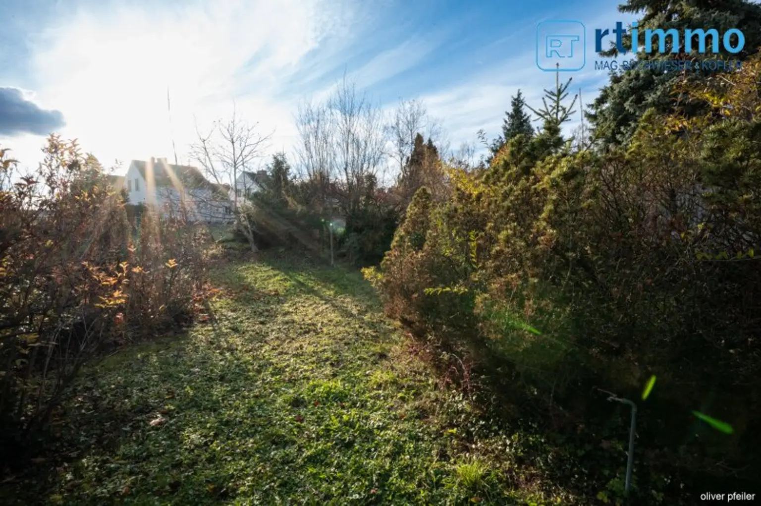 Einfamilienhaus in Stockerau mit schönem Grund - Nähe Freibad.