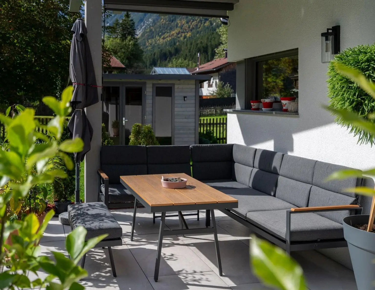 Exklusiver Bungalow, Neubau - barrierefrei, in unverbaubarer Lage - Leutasch, Tirol