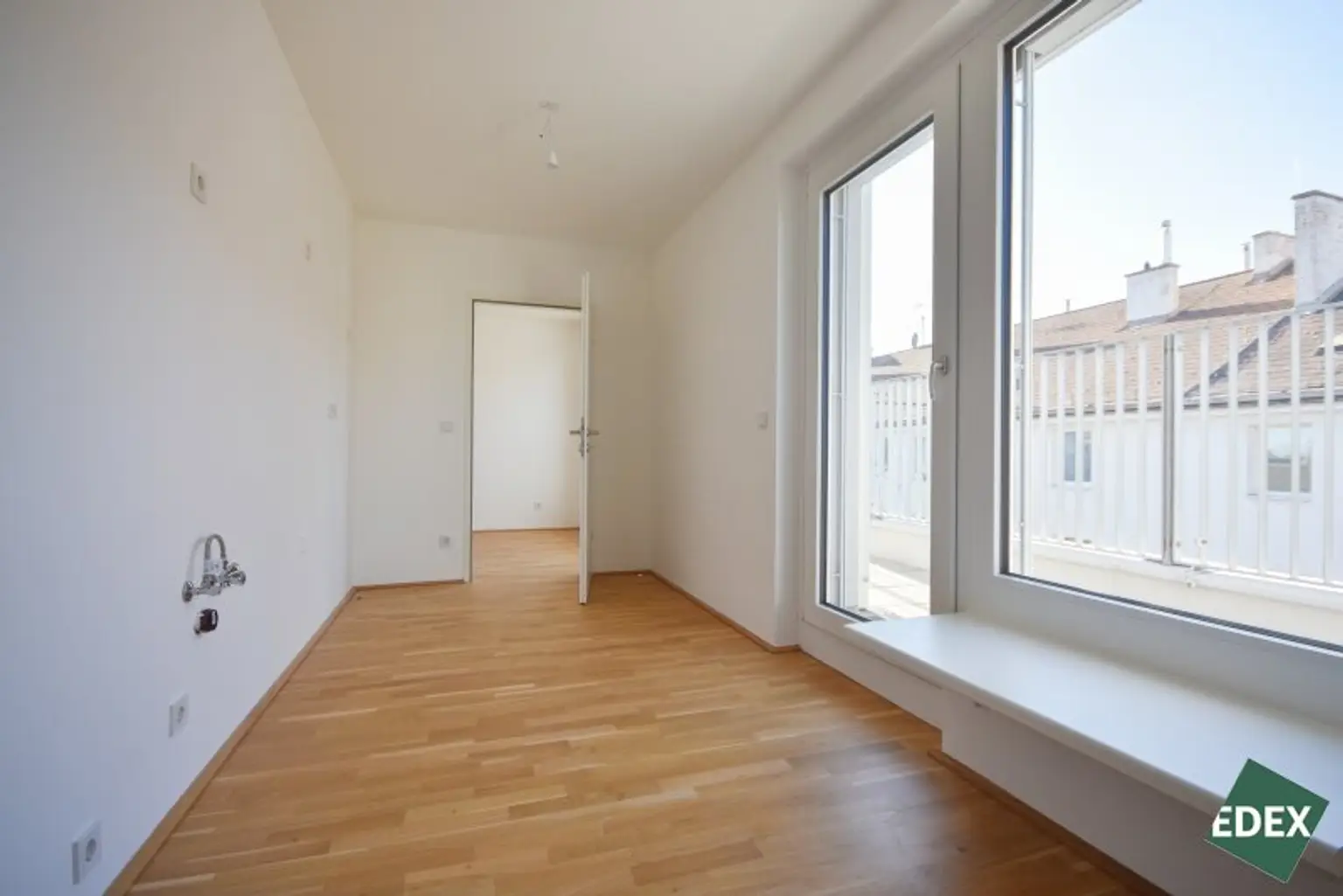 ERSTBEZUG - Ideale 2 Zimmer-Wohnung mit separater Küche und Terrasse