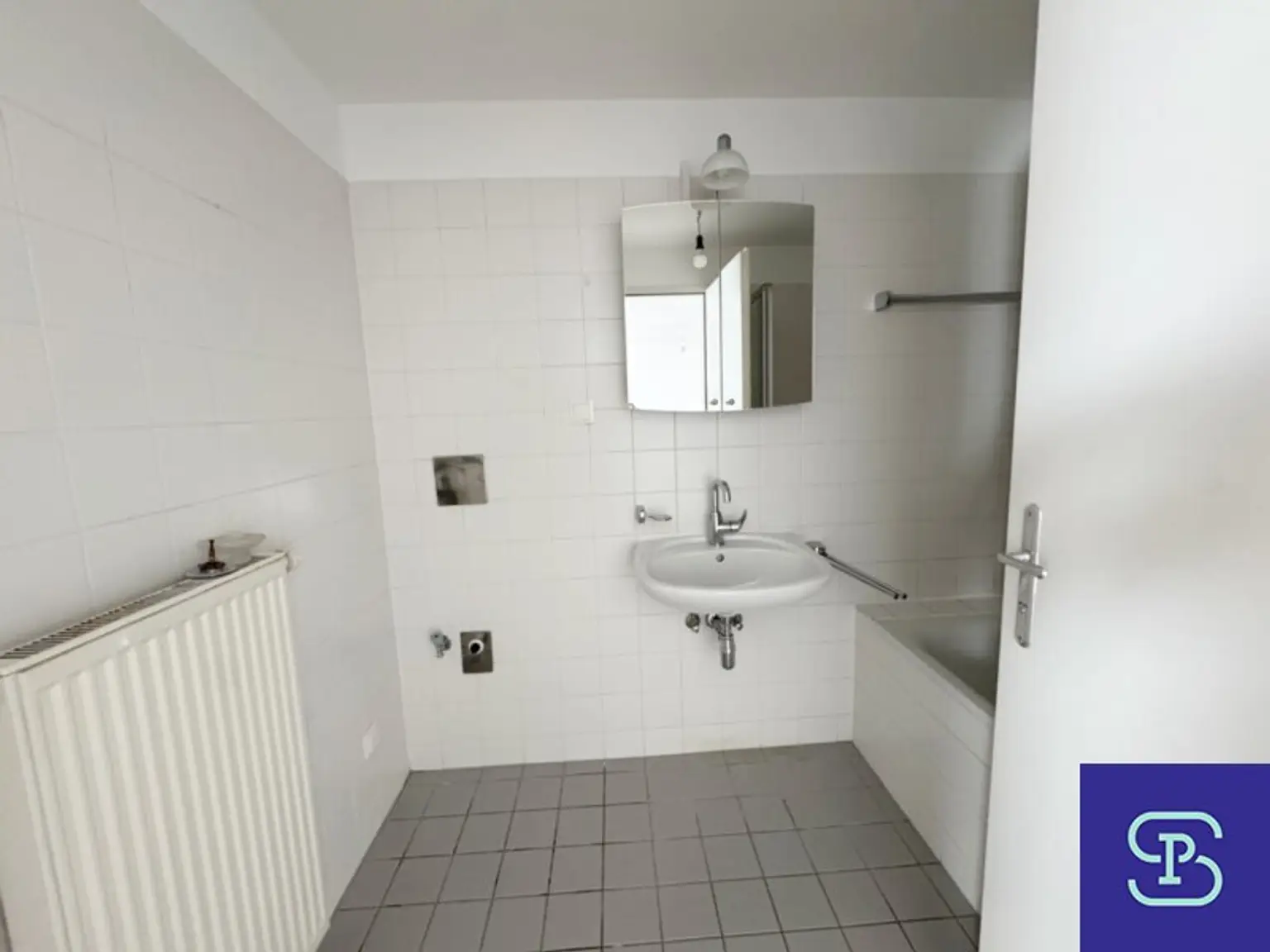 Bad mit Wanne