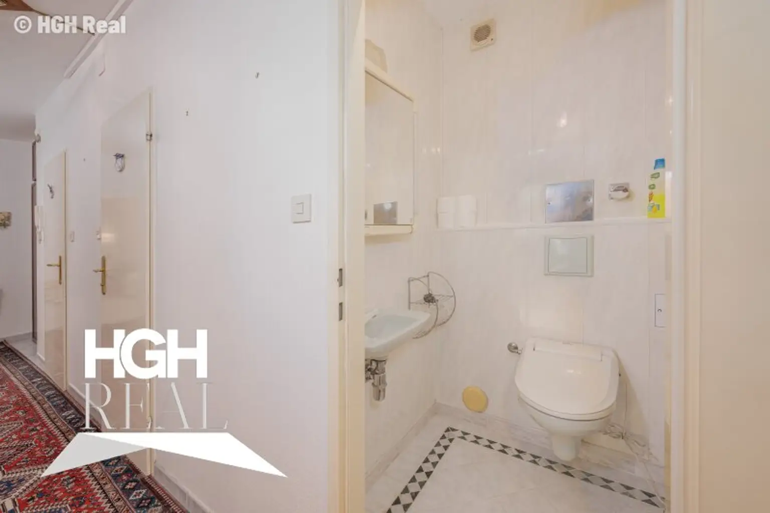 2540 Bad Vöslau Sehr helle und ruhige 4-Zimmer Wohnung mit Loggia am Waldesrand in Thermalbad-Nähe