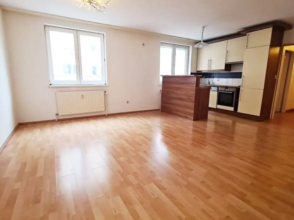 NEILREICHGASSE, sonnige 40 m2 Neubau, Einzelwohnraum, Komplettküche, Duschbad, Parketten, 1. Liftstock