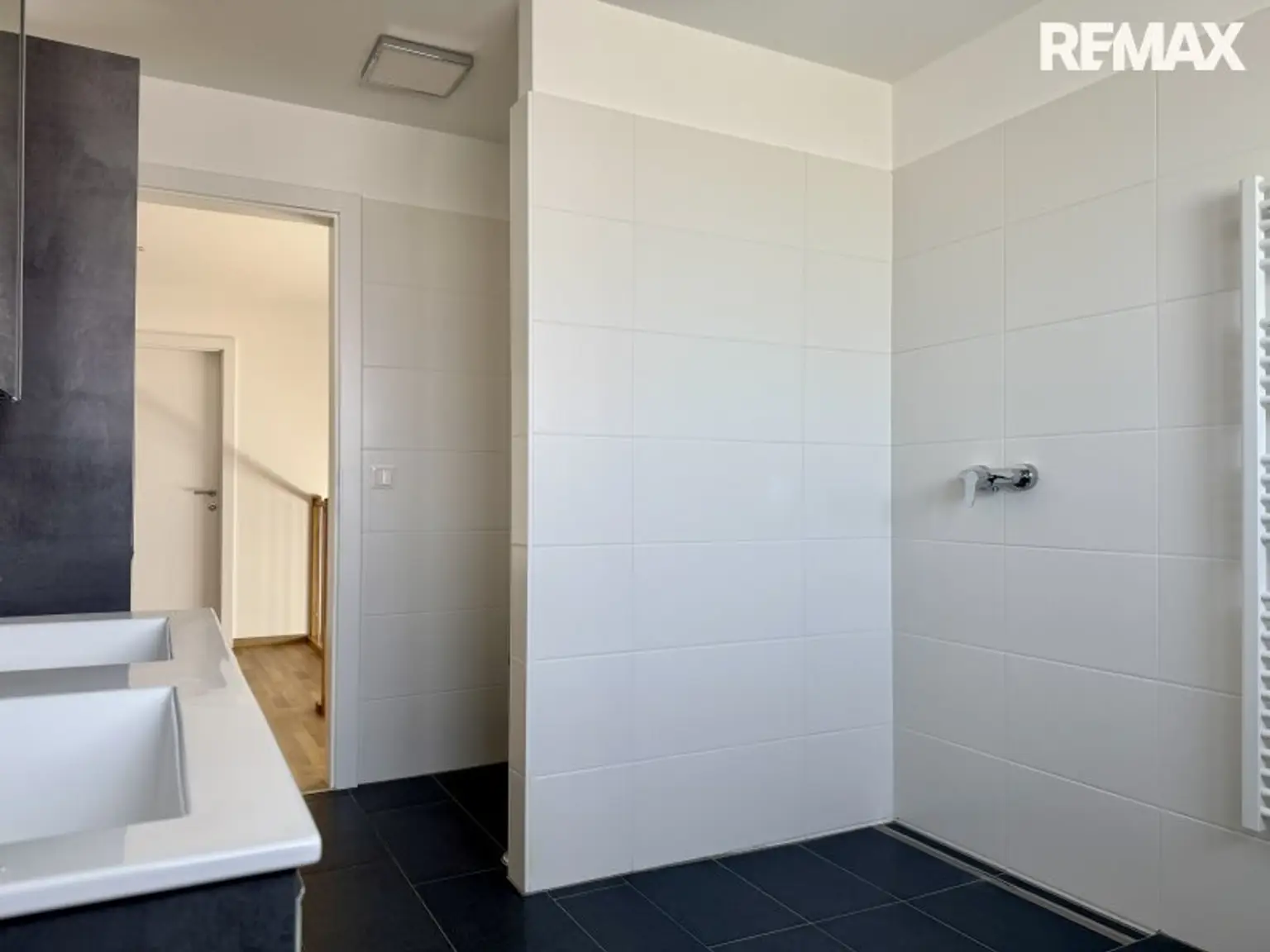 Neubauliebe – Haus mit ca. 117 m² und 2 Parkplätzen in Theresienfeld zu kaufen!