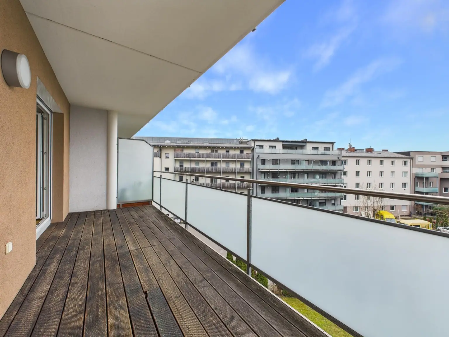 CAM04191G0-PR0078-STILL011