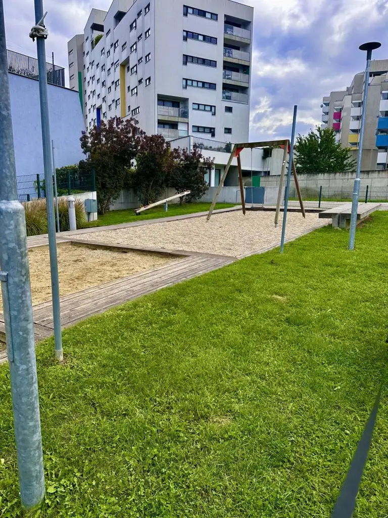 Großzügige Wohnung mit Loggia, moderner Küche und vielen anderen Highlights!