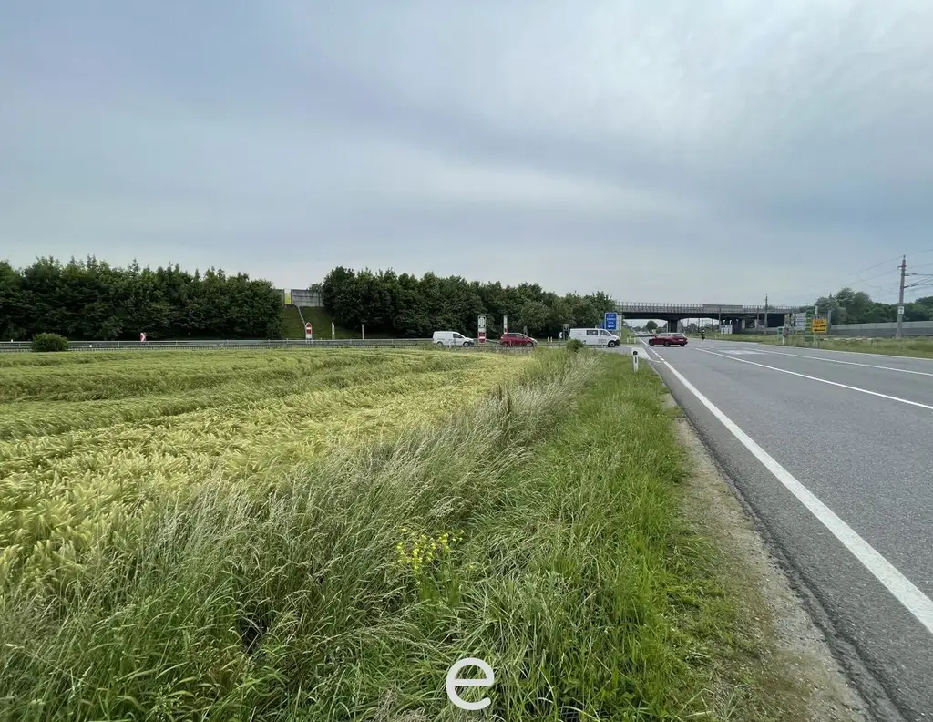 Gewerbegrundstück (BK VIII) direkt an der A1-Abfahrt Amstetten OST!